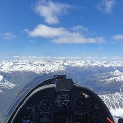Flugwegposition um 13:04:25: Aufgenommen in der Nähe von 39027 Graun im Vinschgau, Südtirol, Italien in 3885 Meter